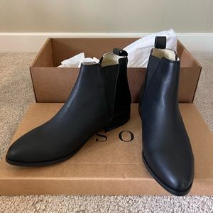New Nisolo Chelsea Commuter Boots in Black Leather Size 6.5